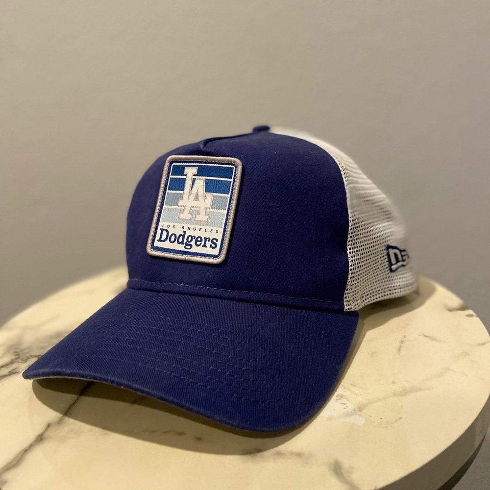 LA DODGERS TRUCKER HAT